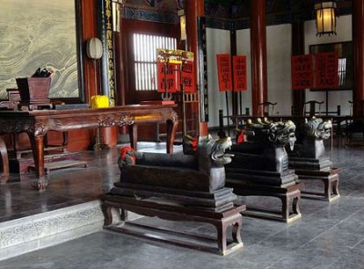 Mot-ngay-o-phu-khai-phong-2