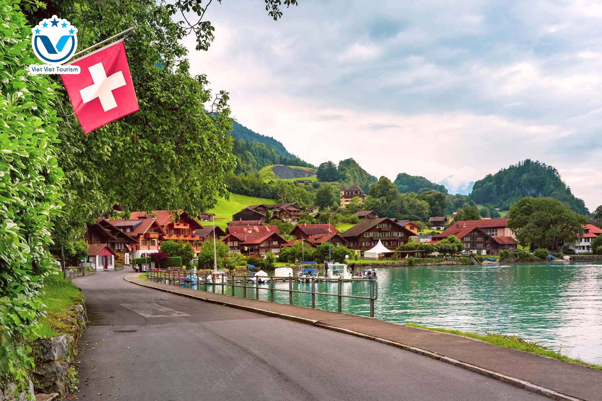 Switzerland Iseltwald 02