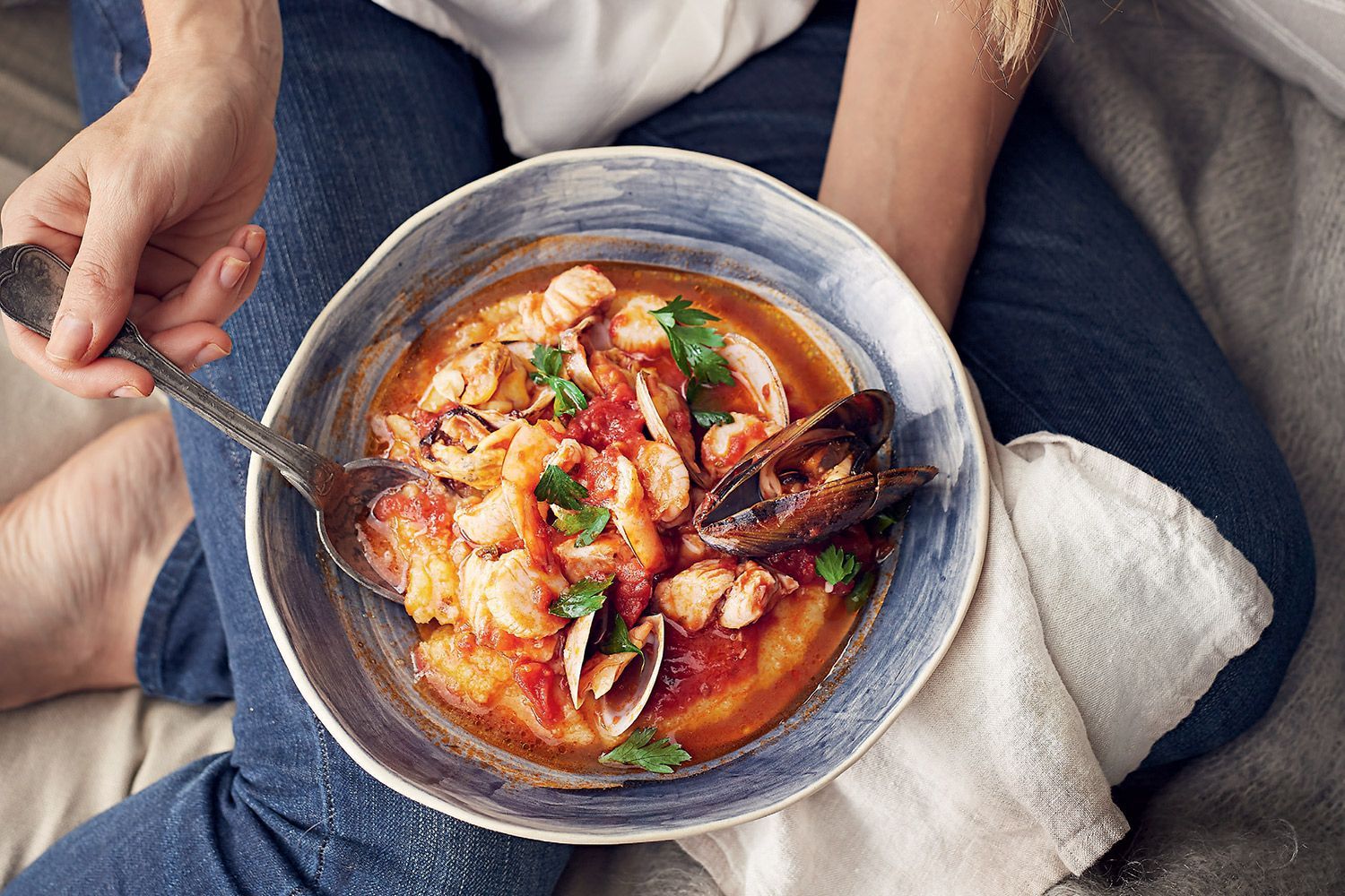 cacciucco con polenta tuscan fish stew with soft polenta 14948 1