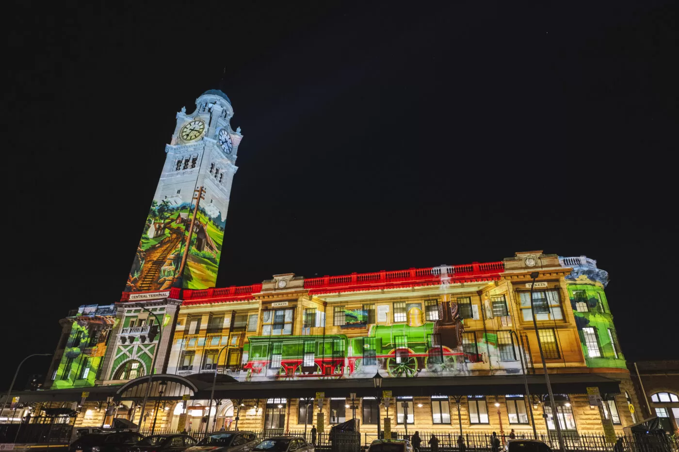 VividSydney2023 CentralStation Eco CreditDestinationNSW PM 0016 1400x933