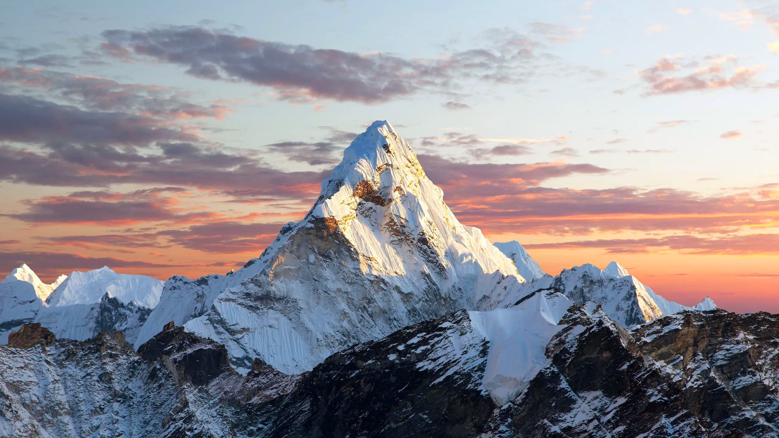 Mount Everest bn