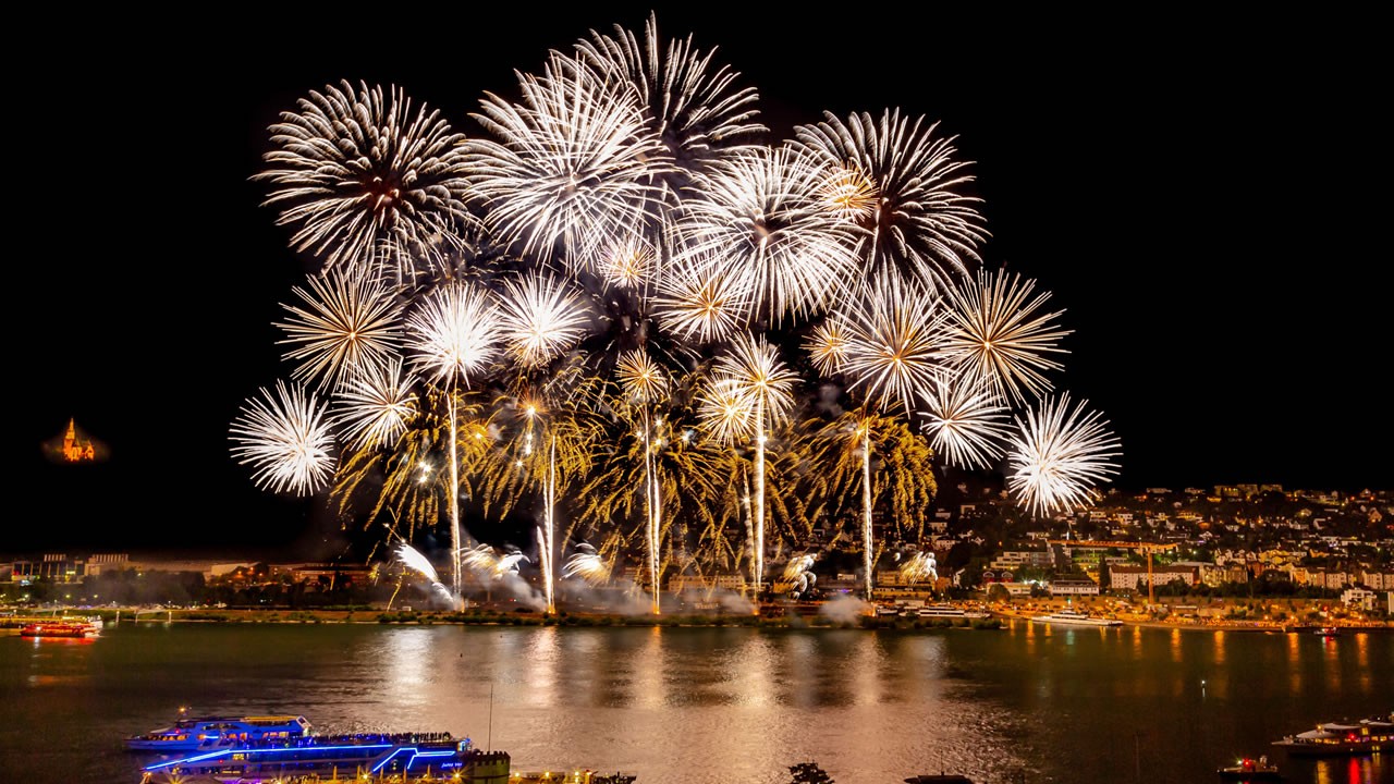 Rhein in Flammen