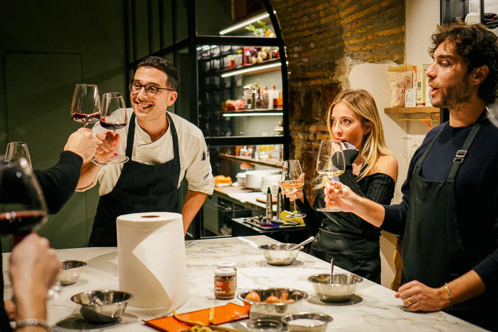 Italian cooking class with wine