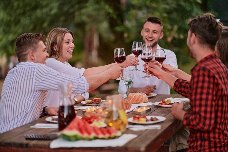 Văn hóa uống rượu vang trong đời sống Châu Âu