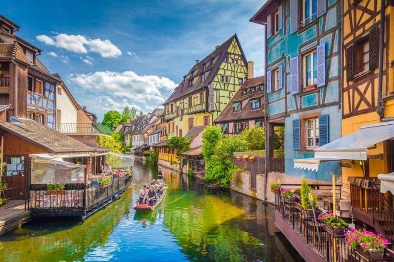 Tour châu Âu mùa thu: Gợi ý điểm đến lãng mạn và ít khách