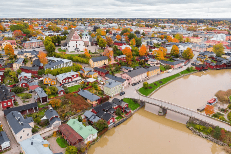Porvoo – thành phố cổ kính bên dòng sông Porvoonjoki