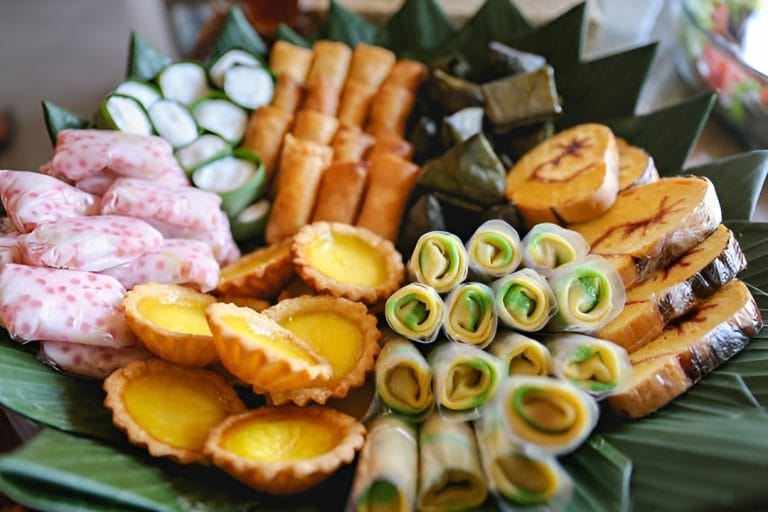 Sắc – hương – vị: Thế giới bánh Indonesia đầy mê hoặc