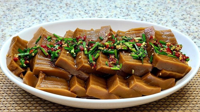 Dotorimuk – Món thạch hạt sồi độc đáo của ẩm thực Hàn Quốc