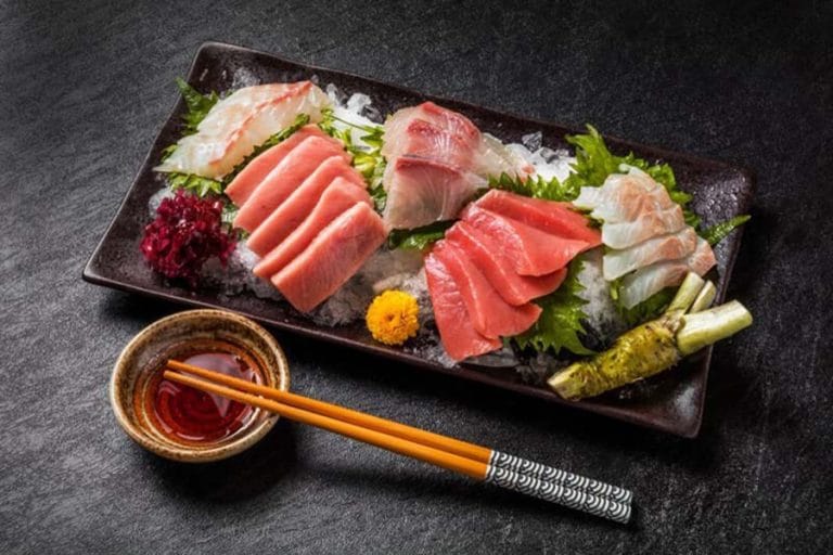 Từ kỹ thuật chế biến đến tiêu chuẩn vệ sinh: Lý do người Nhật không sợ nhiễm khuẩn khi ăn cá sống