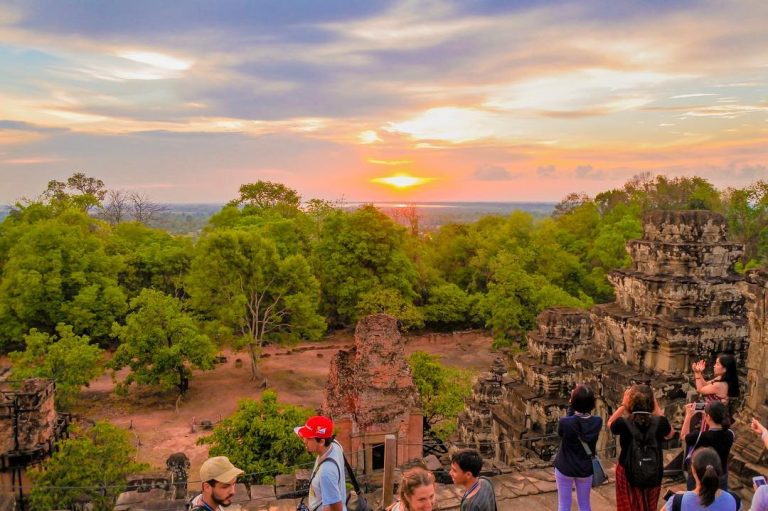 Đồi Phnom Bakheng – Hẹn cùng hoàng hôn giữa quần thể Angkor Wat huyền thoại